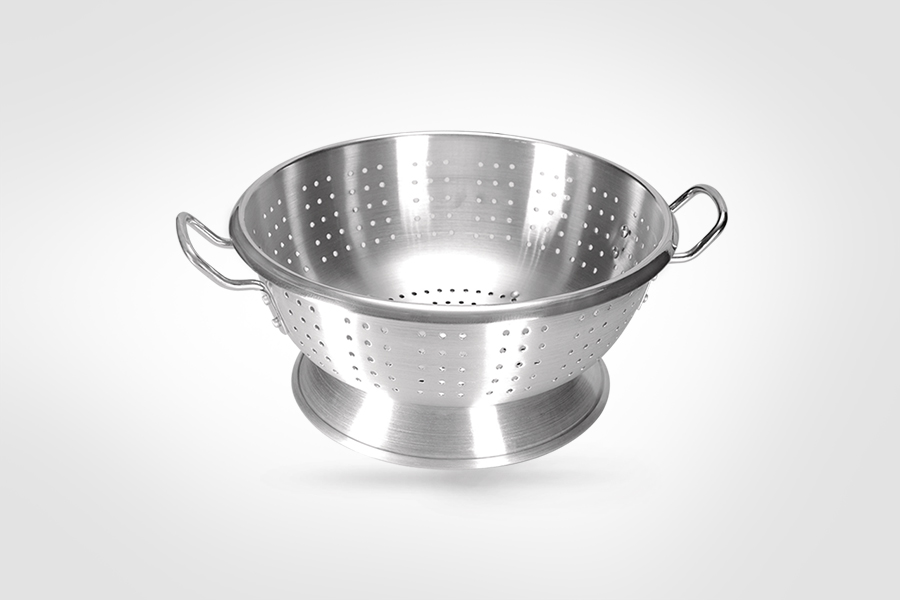1090.jpg 1090 | Professional Aluminum Colander - Image 1